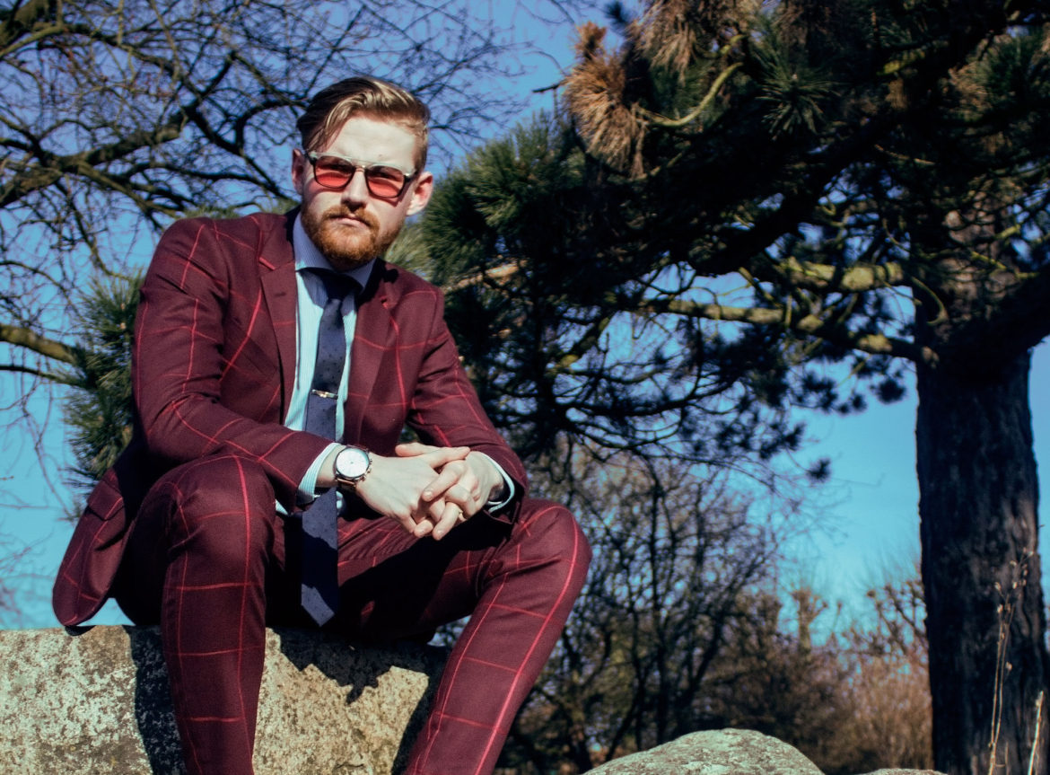 Mon costume rouge bordeaux à carreaux – Bertoni of Denmark