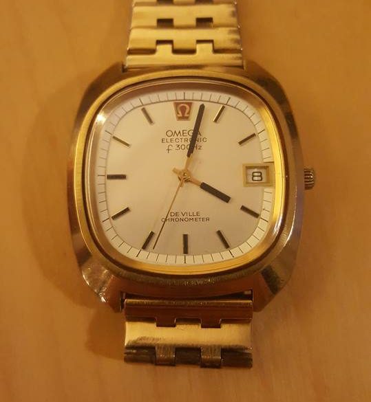 Omega De Ville f300 avec mouvement à diapason!