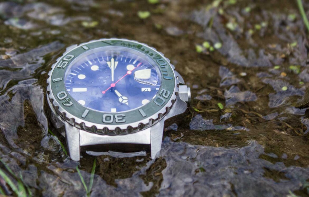 La UNDONE Aqua – Une montre de plongée personnalisable