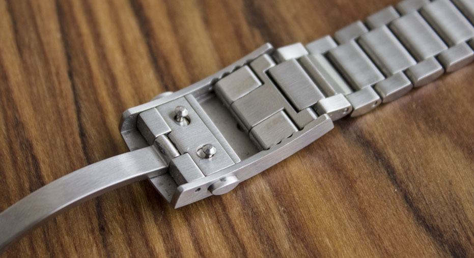 VPC watches - Type 37 HW up close